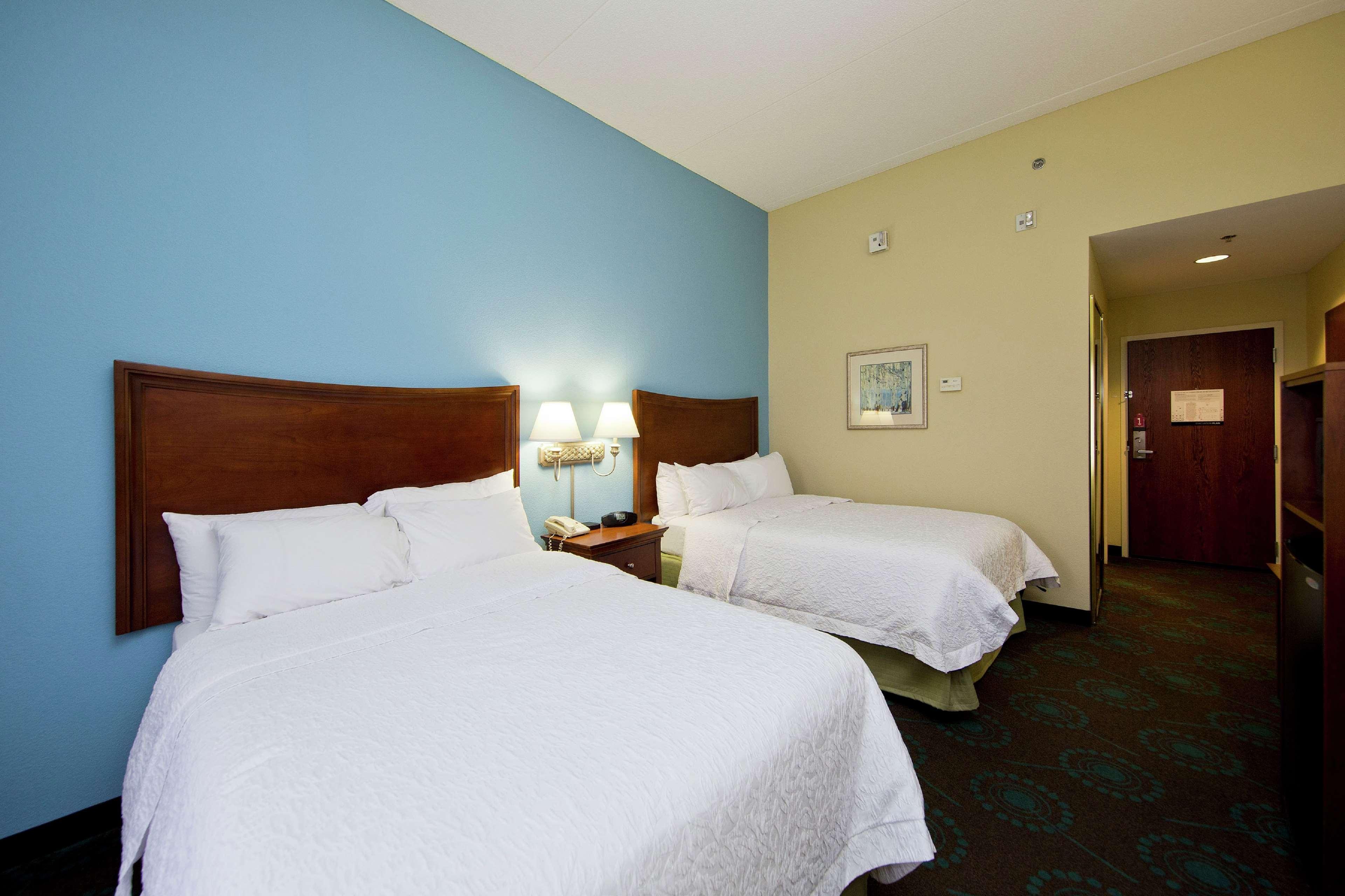 Hampton Inn Inwood Exterior photo