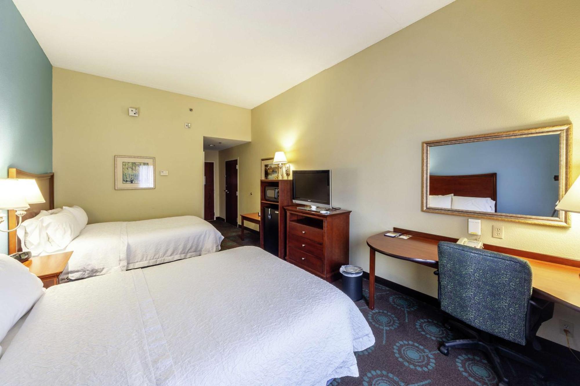Hampton Inn Inwood Exterior photo